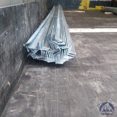 Уголок стальной равнополочный 100х100х14 мм С235 ГОСТ 8509-93 купить в Комсомольске-на-Амуре